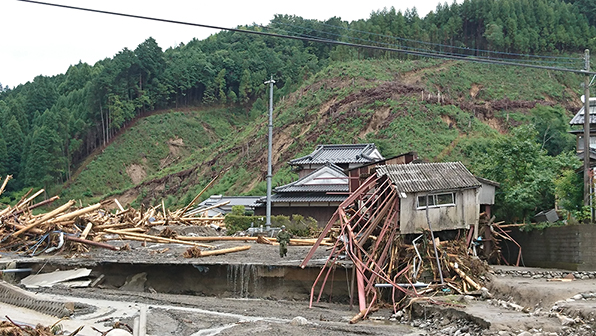 写真：福岡県朝倉市杷木町の被害状況