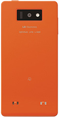 docomo with series Optimus LIFE L-02E　carrot orangeの写真（背面）